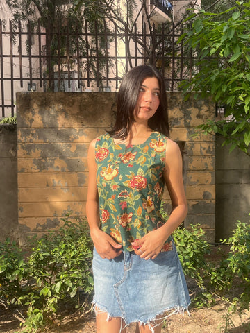 Green Floral Print Sleeveless Cotton Crop Kurti Top for Women (Buy 1 Get 1 Free)