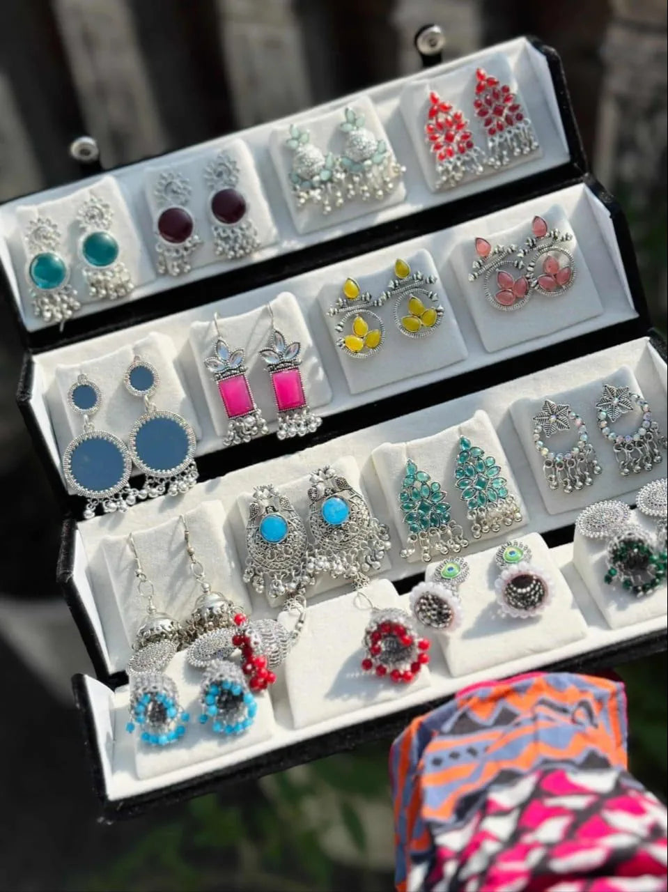 16 Pairs Rangrez Jhumka Box (Multi colours)